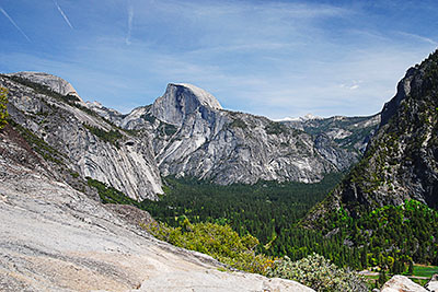 USA, Kalifornien, Sierra Nevada,Yosemite National Park, Blick vom Columbia Rock zum Half Dome