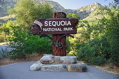 USA, Kalifornien, Sierra Nevada,Sequoia National Park, Parkeingang Sequoia Nationalpark
