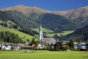 Italien, Trentino-Südtirol, Dolomiten,Sextener Dolomiten, Blick nach Alt-Toblach