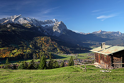 Deutschland, Bayern, Bayerische Alpen,Zugspitzregion, Blick vom Wank zur Zugspitze (2968 m)