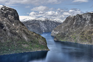 Norwegen, Sogn Og Fjordane, Sogn Og Fjordane, Am Aussichtspunkt Stegastein, Blick zum Aurlandsfjord