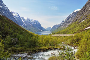Norwegen, Sogn Og Fjordane, Sogn Og Fjordane, Oberhalb des Kjosnesfjordes
