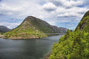 Norwegen, Rogaland, Rogaland, Autobruecke ueber die Muendung von Erfjord und Tyssefjord
