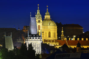 Tschechien, Unbekannt, Prag und Umgebung, Die Kleinseitener Brückentürme von der Karlsbrücke