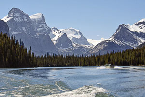 Kanada, Alberta, Rocky Mountains,Jasper National Park, Rückfahrt von Spirit Island zum Maligne Lake Chalet