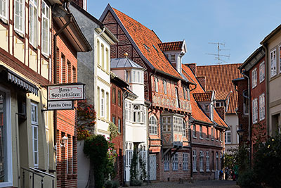 Deutschland, Niedersachsen, Lüneburger Heide, Historische Häuser in der Unteren Ohlingerstraße