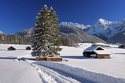 Fotogalerie Deutschland, Bayern, Bayerische Alpen,Werdenfelser Land, Am Schmalsee mit Blick zum Karwendelgebirge