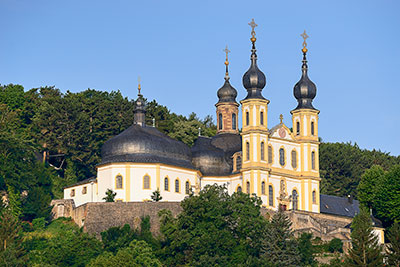 Deutschland, Bayern, Mainfranken, Sonnenaufgang an der Wallfahrtskirche Käppele