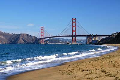 USA, Kalifornien, San Francisco und Umgebung, Baker Beach mit Blick zur Golden Gate Bridge
