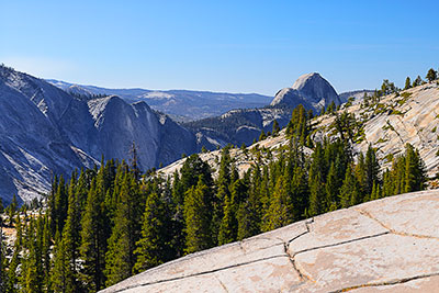 USA, Kalifornien, Sierra Nevada,Yosemite National Park, Aussichtspunkt Olmsted Point mit Blick zum Half Dome (2693 m)