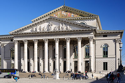 Deutschland, Bayern, München und Umgebung, Das Nationaltheater (Bayerische Staatsoper) am Max-Joseph-Platz