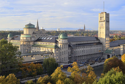Deutschland, Bayern, München und Umgebung, Herbststimmung am Deutschen Museum