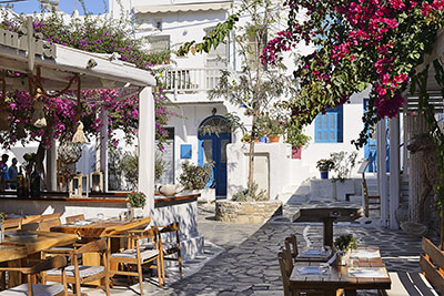 Griechenland, Südliche Ägäis, Kykladen,Mykonos, Stilleben an der Taverne Familia