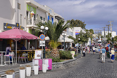 Griechenland, Südliche Ägäis, Kykladen,Santorin, Theoto Kopoulou Square an der Hauptstraße 25is Martiou