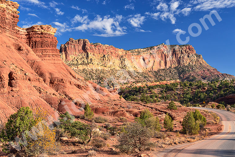USA, Utah, Colorado Plateau,Capitol Reef National Park, Waterpocket Fold am Scenic Drive mit Blick in Richtung Süden