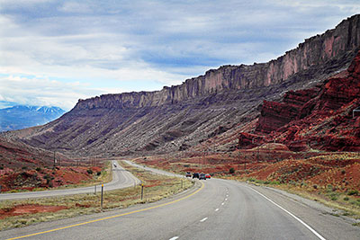 USA, Utah, Colorado Plateau,Grand County, Auf dem Hwy 191 kurz vor Moab mit Blick in Richtung Süden