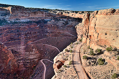 USA, Utah, Colorado Plateau,Canyonlands National Park, Blick vom Shafer Canyon Viewpoint zur Shafer Trail Road