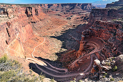 USA, Utah, Colorado Plateau,Canyonlands National Park, Blick vom Shafer Trail Viewpoint in den Canyon und zur Shafer Trail Road