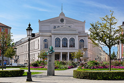 Deutschland, Bayern, München und Umgebung, Gärtnerplatztheater am gleichnamigen Platz