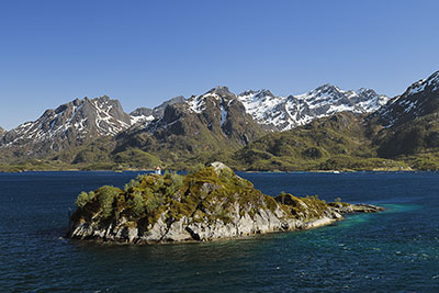 Norwegen, Nordland, Vesteralen, An der Mündung von Ingelsfjord und Raftsundet