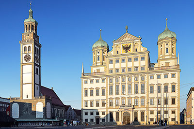 Deutschland, Bayern, Schwaben, Das historische Rathaus mit dem Perlachturm