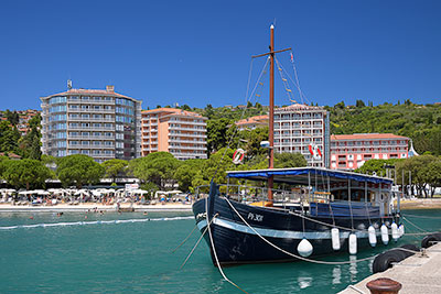 Slowenien, Primorska, Slowenisch Istrien, Hotels an der Strandpromenade