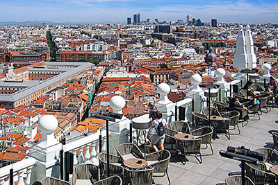 Spanien, Madrid, Madrid und Umgebung, In der Rooftop Bar 360° im Hotel RIU Plaza Espana