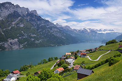 Schweiz, Glarus, Schweizer Alpen,Glarner Alpen, Aussichtspunkt an der Walenseestraße östlich des Ortsteils Obstalden