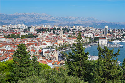 Kroatien, Split-Dalmatien, Dalmatien,Mitteldalmatien, Blick vom Aussichtspunkt auf dem Marjan Hügel auf die Stadt