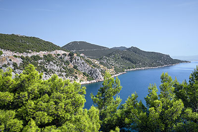 Kroatien, Dubrovnik-Neretva, Dalmatien,Süddalmatien, Ausblick vom Rastplatz an der Küstenstraße westlich der Ortschaft Bacina
