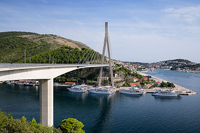 Kroatien, Dubrovnik-Neretva, Dalmatien,Süddalmatien, Spannbetonbrücke "Franjo Tudman Brücke"
